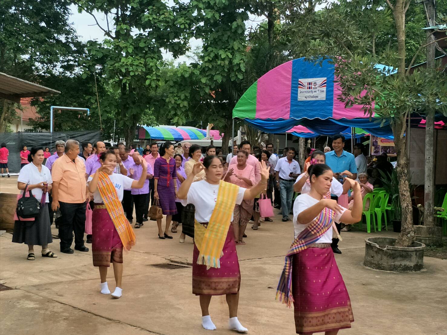 จังหวัดปราจีนบุรีดำเนินการรคัดสรร หมู่บ้านเศรษฐกิจพอเพียง  อยู่เย็นเป็นสุข และกิกรรมพัฒนาชุมชนดีเด่นระดับจัหวัดปราจีนบุรีปี 2561