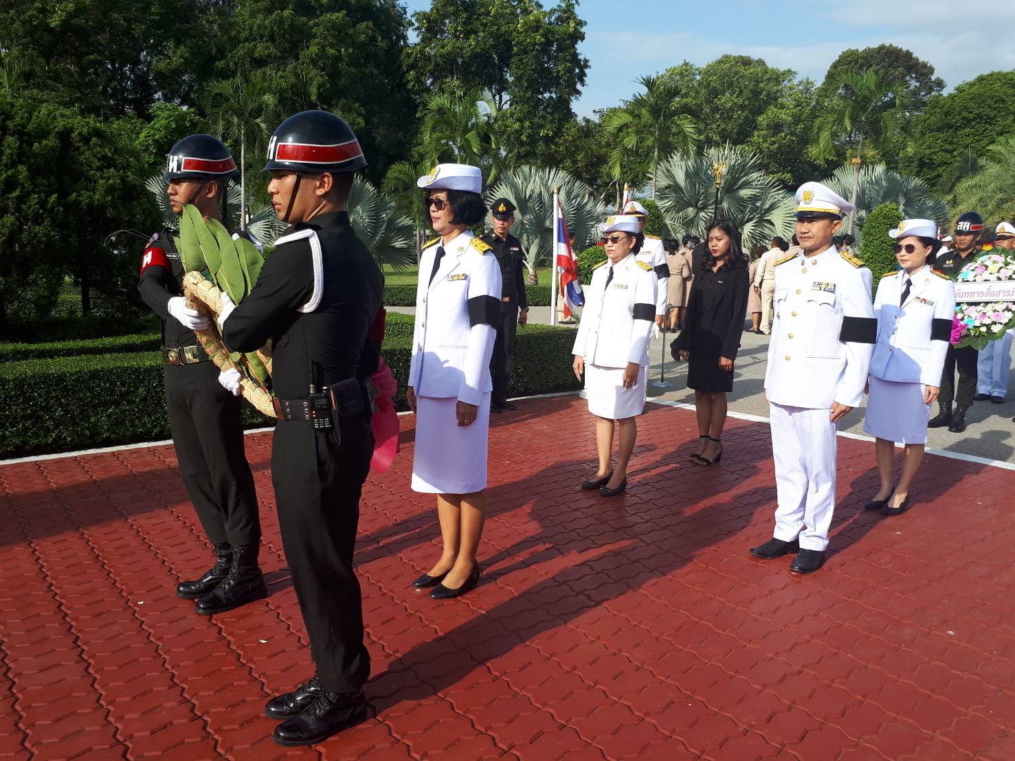 พิธีวางพวงมาลาถวายสักการะพระอนุสาวรีย์ฯ เนื่องในวันคล้ายวันเสด็จทิวงคต จอมพลสมเด็จพระเจ้าบรมวงศ์เธอ เจ้าฟ้าจักรพงษ์ภูวนารถ กรมหลวงพิศณุโลกประชานารถ