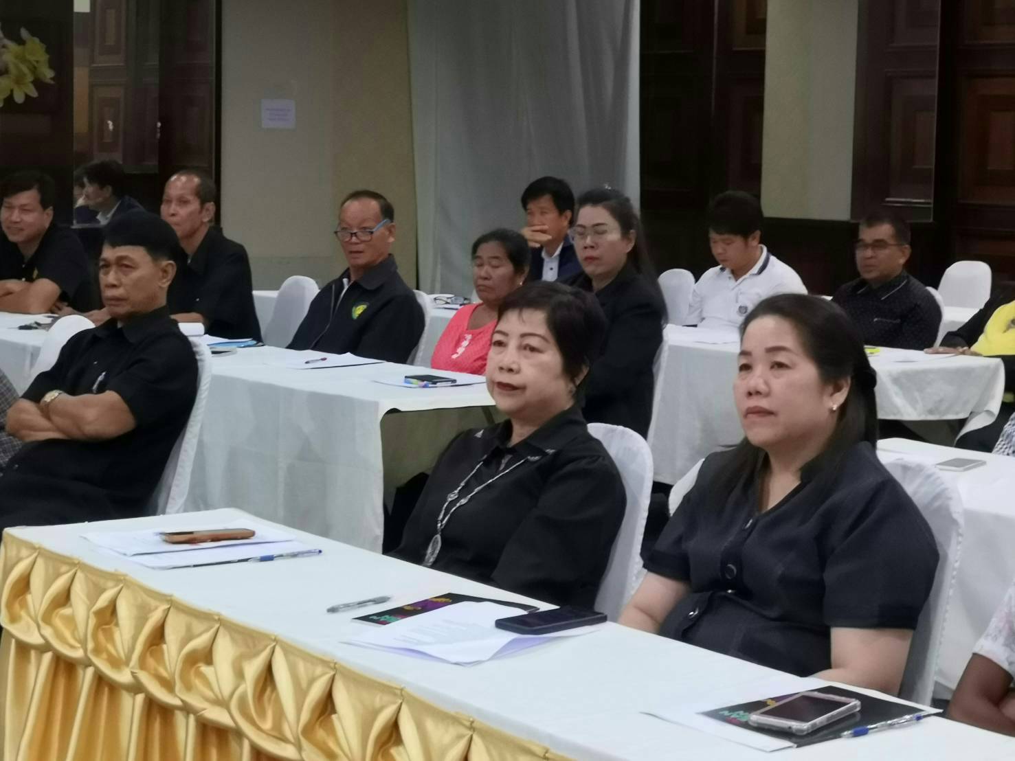 โครงการนำเสนอผลการส่งเสริมคุณภาพชีวิตครัวเรือนที่ตกเกณฑ์ จปฐ.ตามหลักปรัชญาของเศรษฐกิจพอเพียง จังหวัดปราจีนบุรี