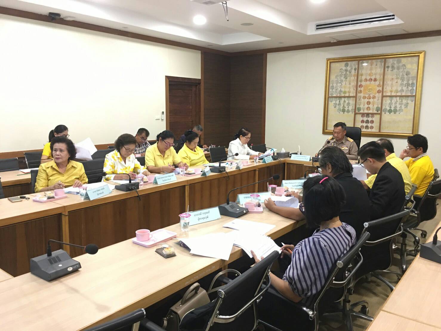ประชุมคณะอนุกรรมการบริหารกองทุนพัฒนาบทบาทสตรี (อกสจ.ปราจีนบุรี)