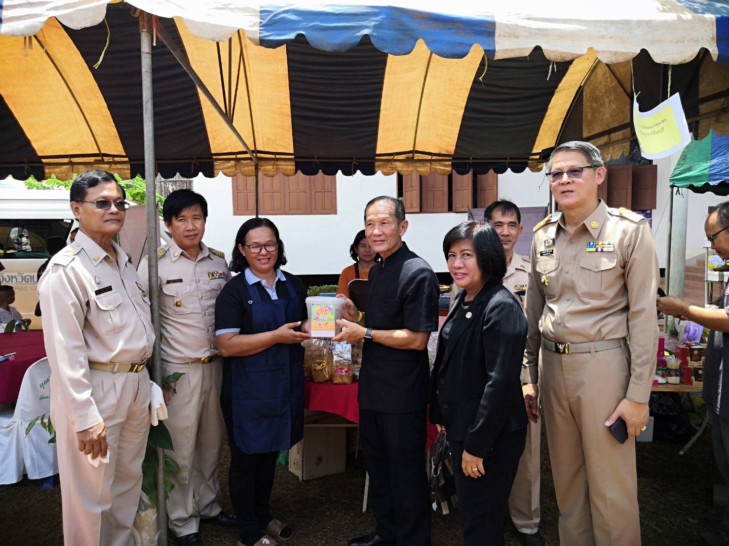 โครงการหน่วยบำบัดทุกข์ บำรุงสุข สร้างรอยยิ้มให้ประชาชน จังหวัดปราจีนบุรี ประจำเดือนมิถุนายน ๒๕๖๒