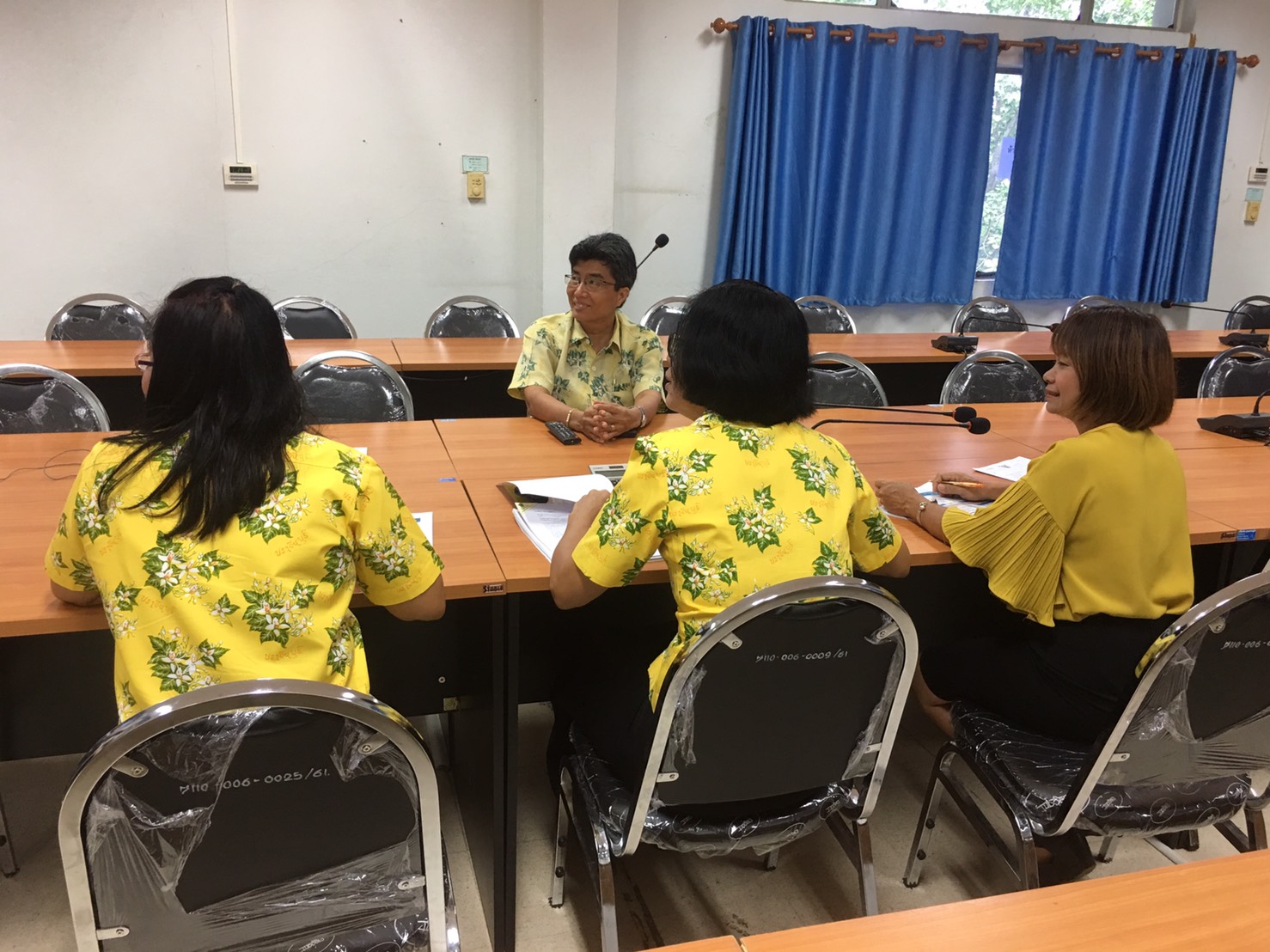 ประชุมสร้างความเข้าใจการดำเนินงานแก้ไขปัญหาความยากจนเชิงบูรณาการ ระหว่างกรมการพัฒนาชุมชน กระทรวงมหาดไทย และมูลนิธิปอเต็กตึ๊ง ผ่านระบบ Video Conference