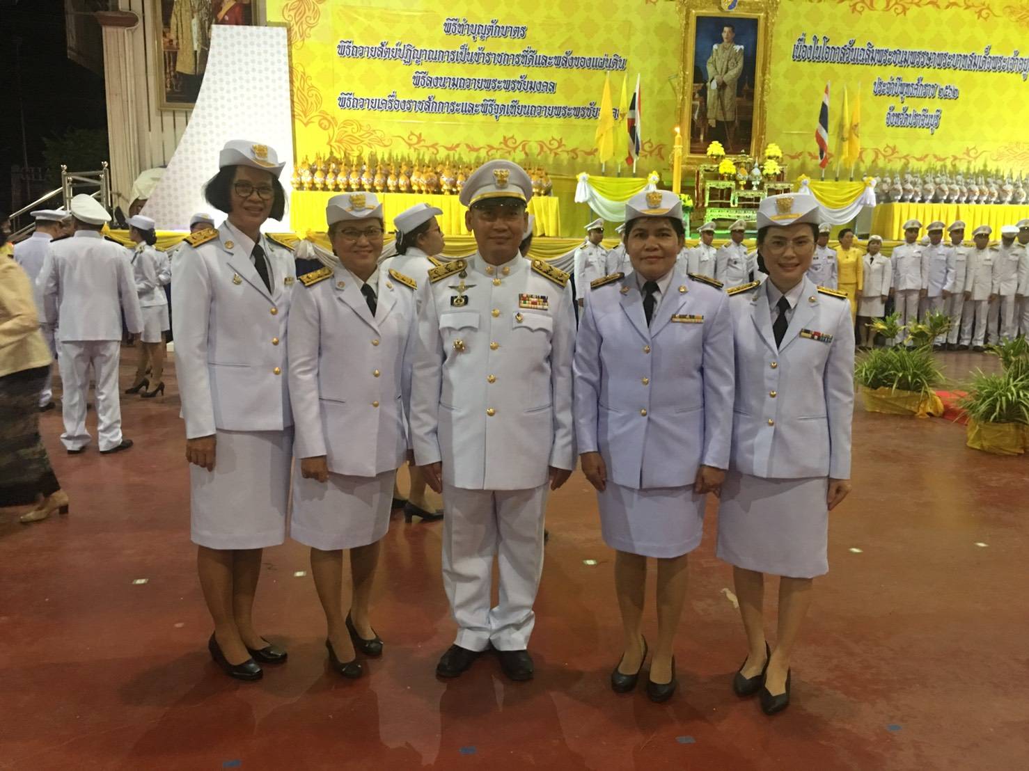 พิธีถวายเครื่องราชสักการะและจุดเทียนถวายพระพรชัยมงคล  เนื่องในโอกาสวันเฉลิมพระชนมพรรษาพระบาทสมเด็จพระเจ้าอยู่หัว