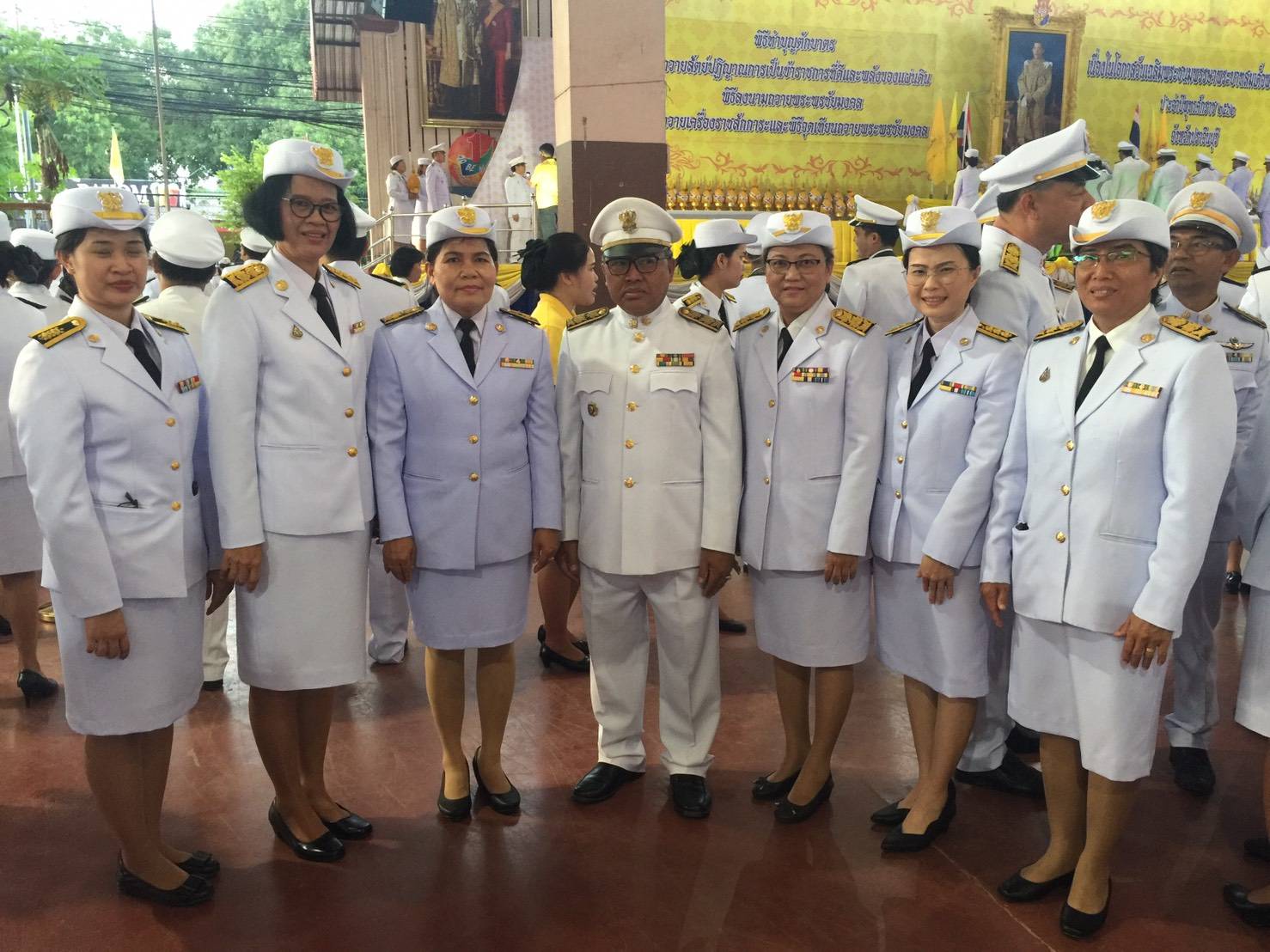 พิธีถวายเครื่องราชสักการะและจุดเทียนถวายพระพรชัยมงคล  เนื่องในโอกาสวันเฉลิมพระชนมพรรษาพระบาทสมเด็จพระเจ้าอยู่หัว