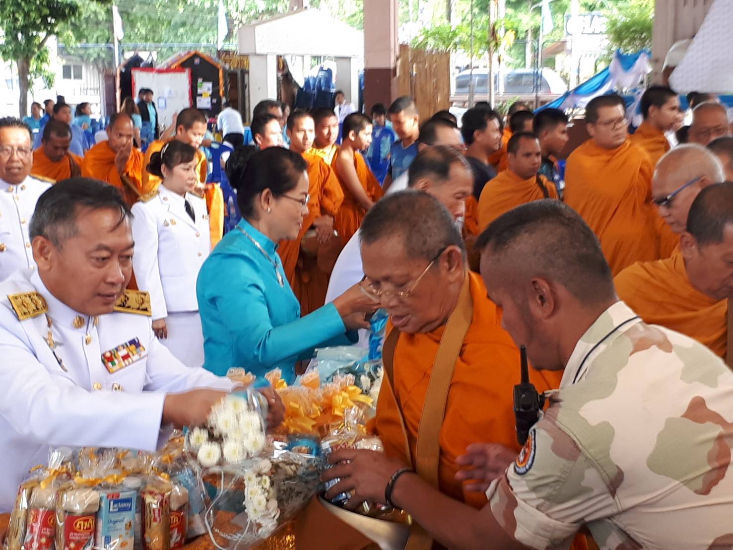 พิธีทำบุญตักบาตรถวายเป็นพระราชกุศล และพิธีลงนามถวายพระพรชัยมงคลดนื่องในโอกาสวันเฉลิมพระชนมพรรษาสมเด็จพระนางเจ้าสิริกิติ์ พระบรมราชินีนาถ พระบรมราชชนนีพันปีหลวง ประจำปีพุทธศักราช 2562