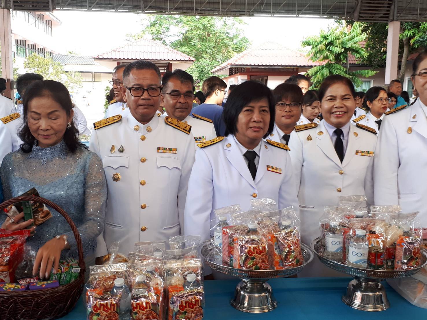 พิธีทำบุญตักบาตรถวายเป็นพระราชกุศล และพิธีลงนามถวายพระพรชัยมงคลดนื่องในโอกาสวันเฉลิมพระชนมพรรษาสมเด็จพระนางเจ้าสิริกิติ์ พระบรมราชินีนาถ พระบรมราชชนนีพันปีหลวง ประจำปีพุทธศักราช 2562