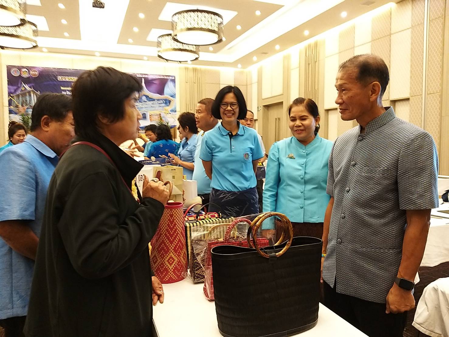 การแถลงข่าวการจัดงาน “มหกรรม OTOP และผลิตภัณฑ์พื้นถิ่น ภูมิปัญญาปราจีนบุรี สู่ภูมิภาคอาเซียน” ตามโครงการพัฒนาและขยายช่องทางการตลาดผู้ผลิต ผู้ประกอบการ OTOP จังหวัดปราจีนบุรี กิจกรรมที่ 2 การแสดง จำหน่าย และประกวดผลิตภัณฑ์ OTOP ณ โรงแรมแคนทารี 304 อำเภอศรีมหาโพธิ จังหวัดปราจีนบุรี