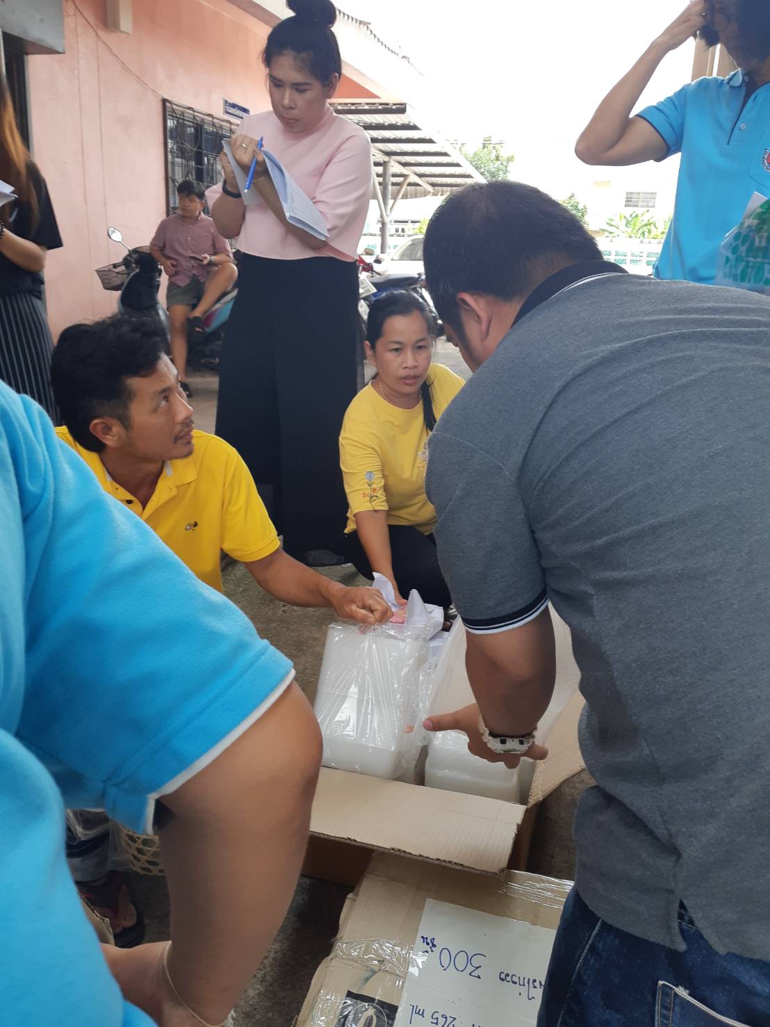 โครงการพัฒนาและขยายช่องทางการตลาดผู้ผลิต ผู้ประกอบการ OTOP จังหวัดปราจีนบุรี กิจกรรมที่ 1 การพัฒนาผลิตภัณฑ์เพื่อสร้างนวัตกรรม