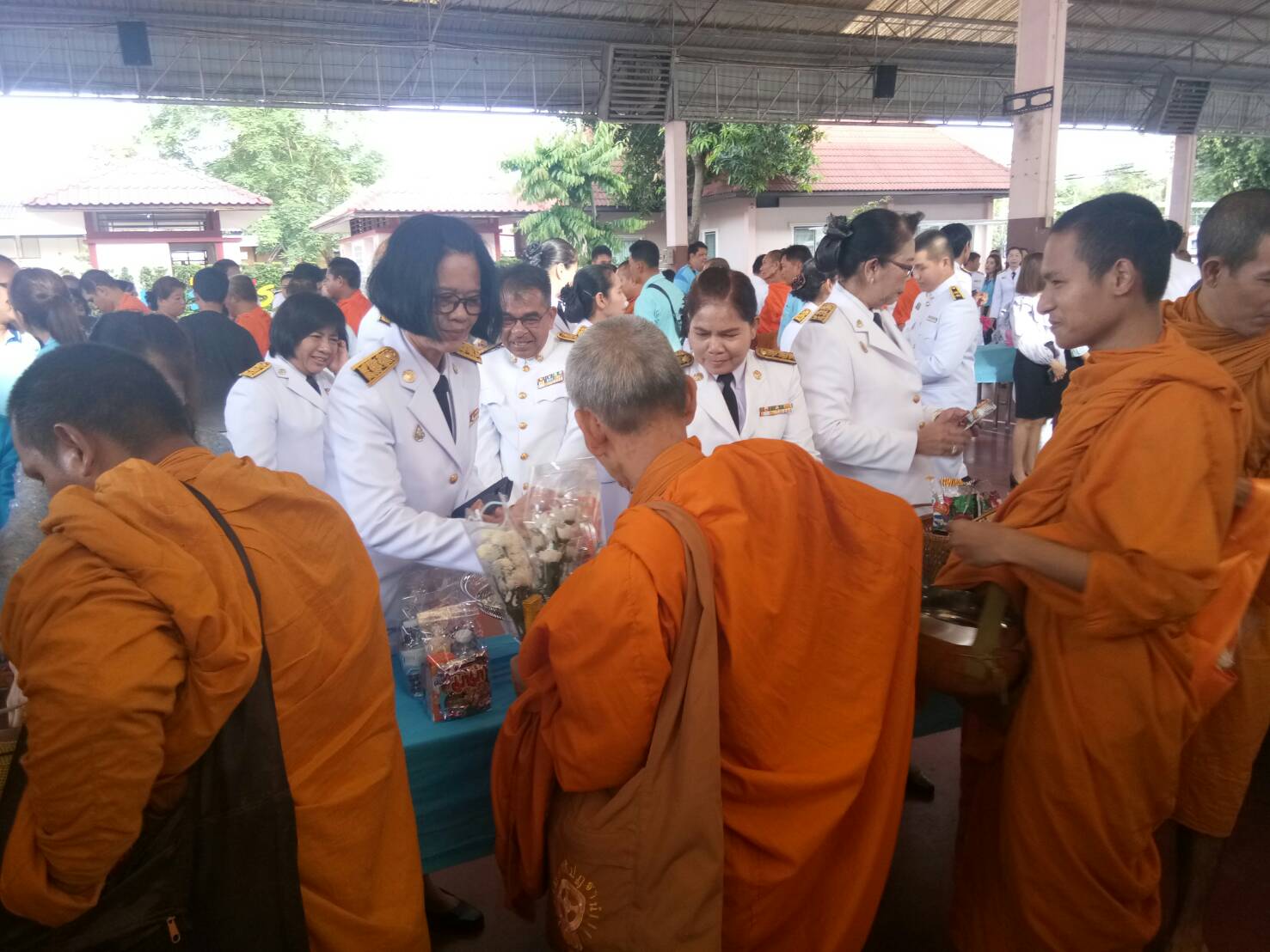 พิธีทำบุญตักบาตรถวายเป็นพระราชกุศล และพิธีลงนามถวายพระพรชัยมงคลดนื่องในโอกาสวันเฉลิมพระชนมพรรษาสมเด็จพระนางเจ้าสิริกิติ์ พระบรมราชินีนาถ พระบรมราชชนนีพันปีหลวง ประจำปีพุทธศักราช 2562