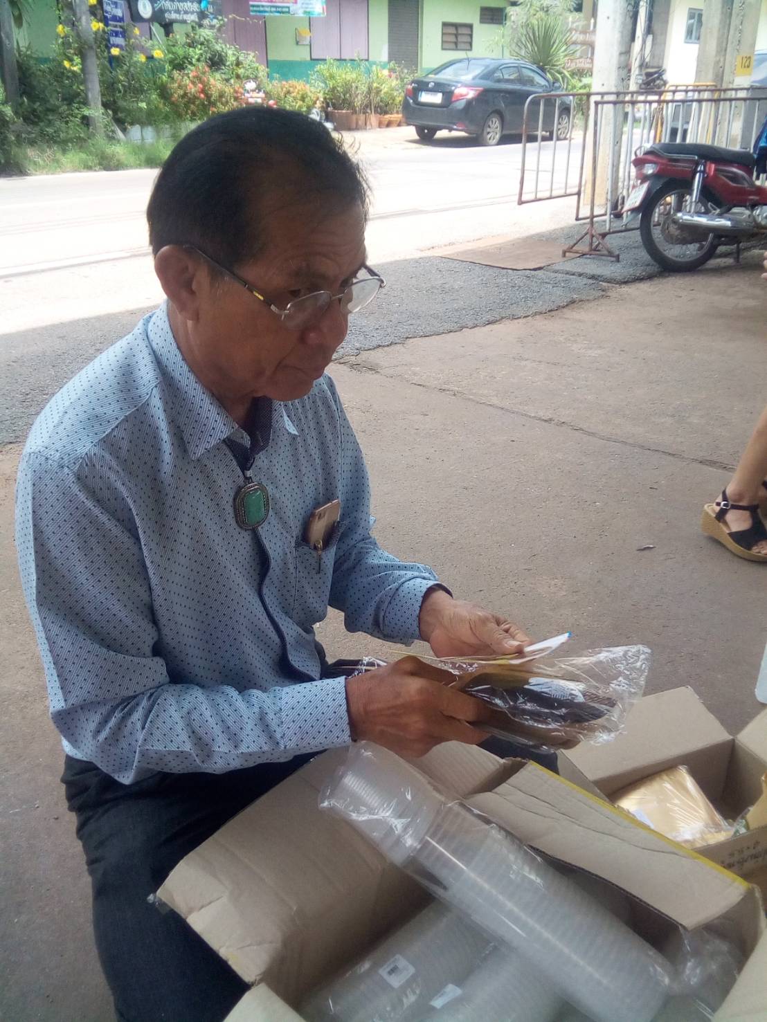 โครงการพัฒนาและขยายช่องทางการตลาดผู้ผลิต ผู้ประกอบการ OTOP จังหวัดปราจีนบุรี กิจกรรมที่ 1 การพัฒนาผลิตภัณฑ์เพื่อสร้างนวัตกรรม