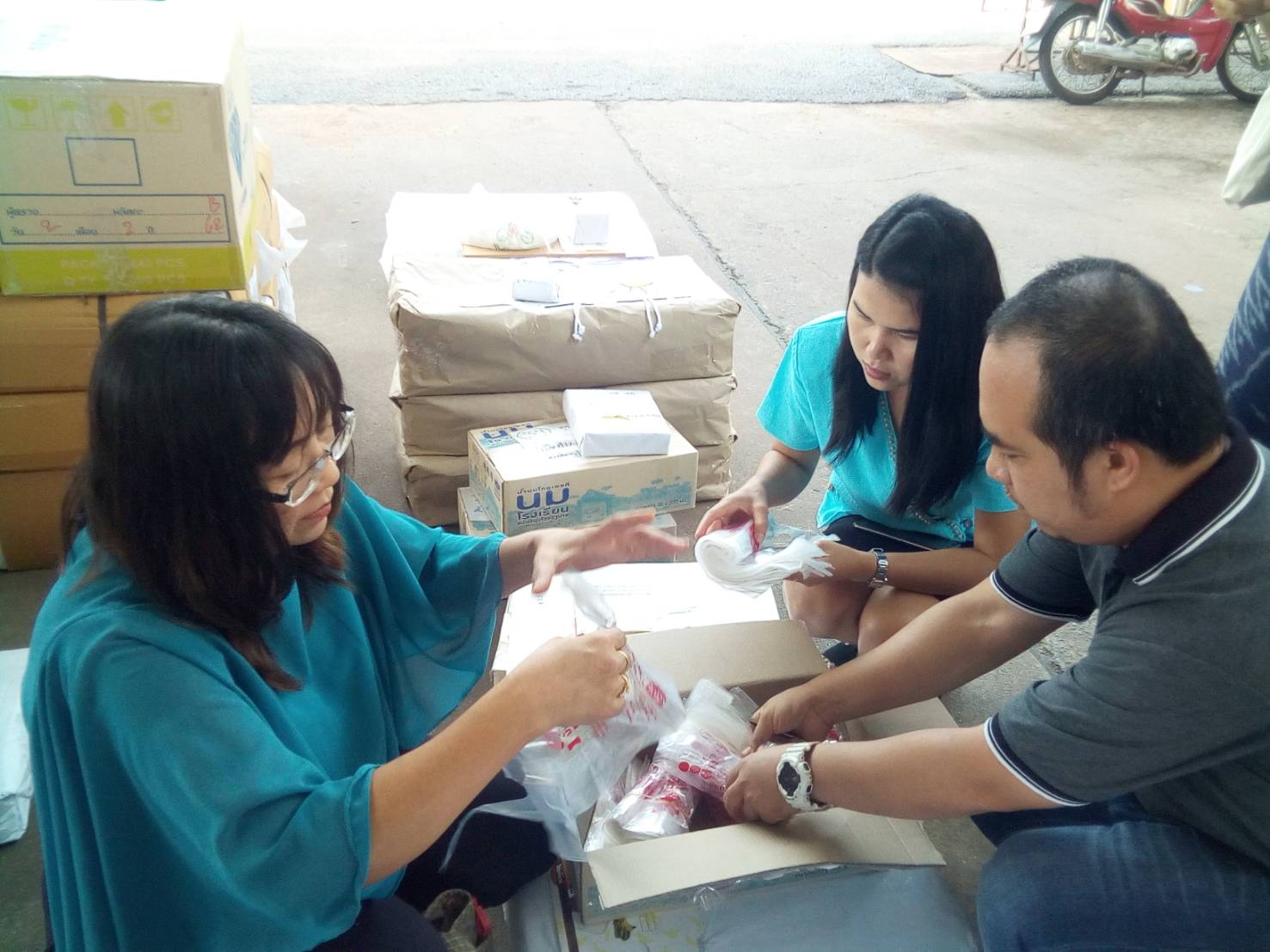 โครงการพัฒนาและขยายช่องทางการตลาดผู้ผลิต ผู้ประกอบการ OTOP จังหวัดปราจีนบุรี กิจกรรมที่ 1 การพัฒนาผลิตภัณฑ์เพื่อสร้างนวัตกรรม