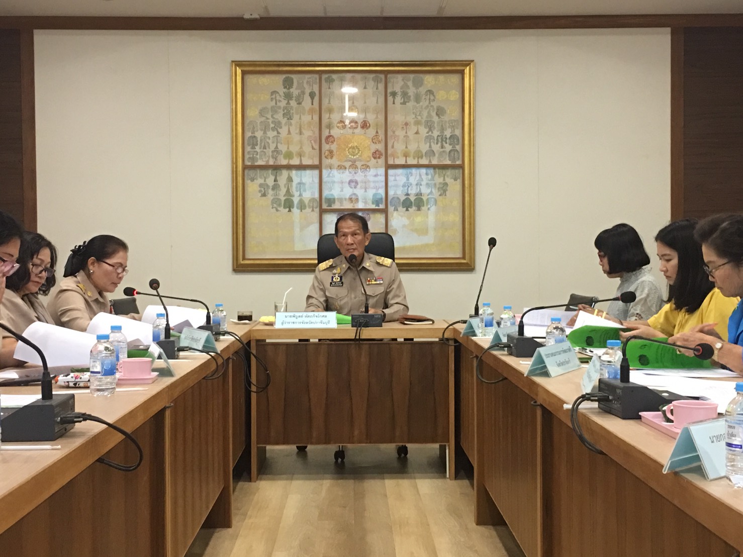การประชุมคณะอนุกรรมการบริหารกองทุนพัฒนาบทบาทสตรีจังหวัดปราจีนบุรี ณ ห้องประชุม 201 (พานหิน) ชั้น 2 ศาลากลางจังหวัดปราจีนบุรี