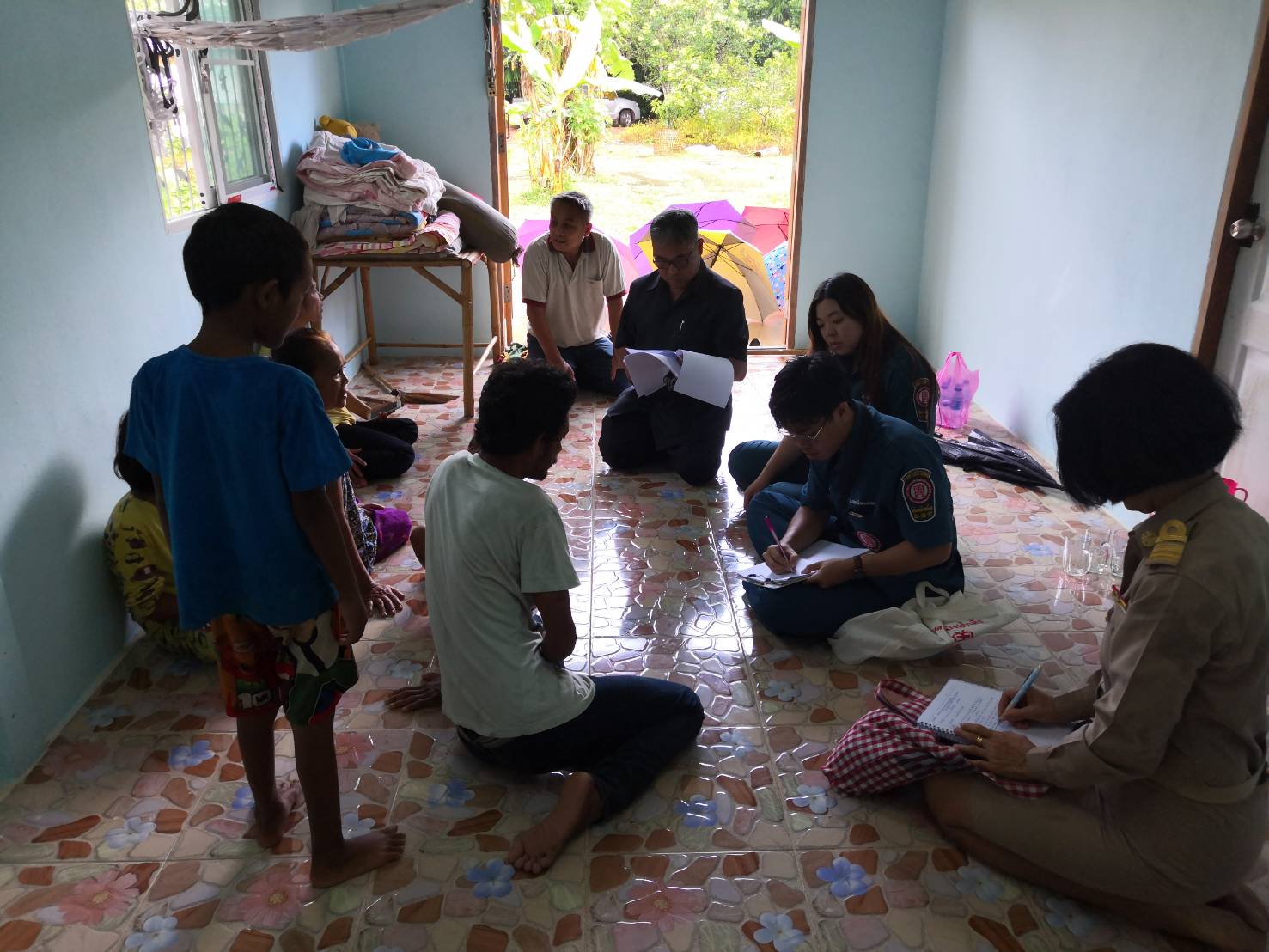 การสนับสนุนข้อมูลครัวเรือนยากจนให้แก่ทีมงานมูลนิธิปอเต็กตึ้งในการลงพื้นที่สำรวจข้อมูลครัวเรือนยากจน ที่ขอรับการสนับสนุนการประกอบอาชีพ ตามบันทึกข้อตกลงความร่วมมือในการแก้ไขปัญหาความยากจนเชิงบูรณาการ ระหว่างกรมการพัฒนาชุมชนกับมูลนิธิปอเต็กตึ้ง