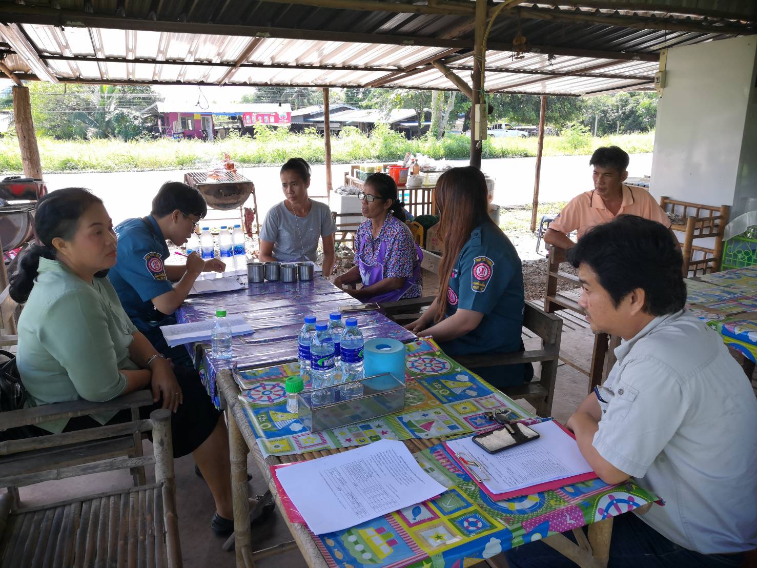 การสนับสนุนข้อมูลครัวเรือนยากจนให้แก่ทีมงานมูลนิธิปอเต็กตึ้งในการลงพื้นที่สำรวจข้อมูลครัวเรือนยากจน ที่ขอรับการสนับสนุนการประกอบอาชีพ ตามบันทึกข้อตกลงความร่วมมือในการแก้ไขปัญหาความยากจนเชิงบูรณาการ ระหว่างกรมการพัฒนาชุมชนกับมูลนิธิปอเต็กตึ้ง