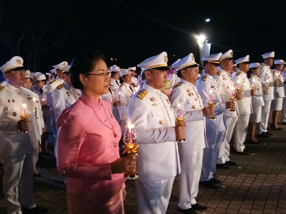 พิธีจุดเทียนเพื่อน้อมรำลึกในพระมหากรุณาธิคุณพระบาทสมเด็จพระจุลจอมเกล้าเจ้าอยู่หัว