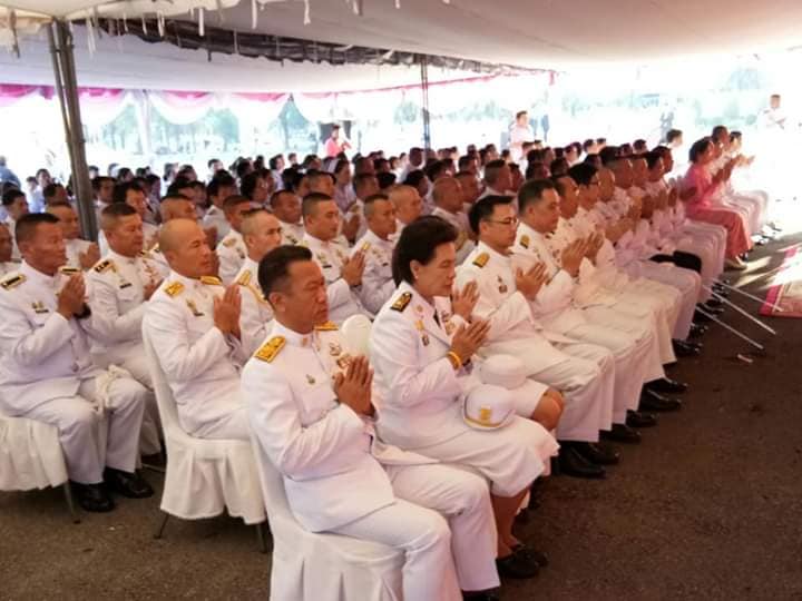 พิธีทำบุญตักบาตรพระสงฆ์เนื่องในวันคล้ายวันสวรรคตพระบาทสมเด็จพระจุลจอมเกล้าเจ้าอยู่หัว พิธีวางพวงมาลาและถวายบังคมพระบาทสมเด็จพระจุลจอมเกล้าเจ้าอยู่หัว