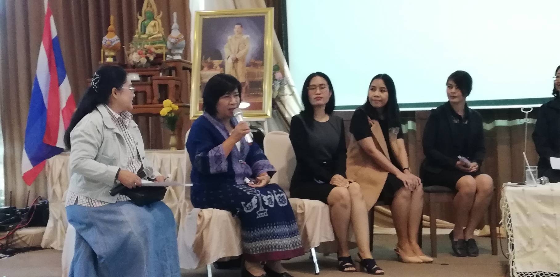 เวที​ เสวนาเขย่าทัศน์เกษตรกรรมยั่งยืนปราจีนบุรี​ “ปราจีนบุรี​ เมืองแห่ง​สุขภาพกาย​ สุขภาพใจที่ดี​ และอาหารปลอดภัย”