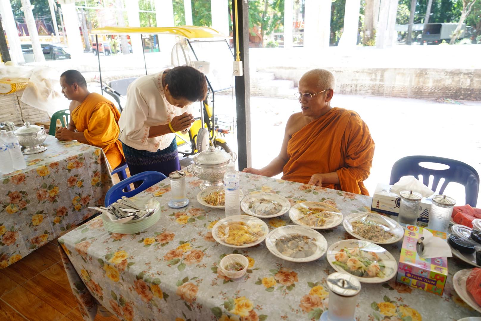 โครงการบรรพชาอุปสมบทถวายพระราชกุศล แด่พระบาทสมเด็จพระบรมชนกาธิเบศร มหาภูมิพลอดุลยเดชมหาราช บรมนาถบพิตร (รัชกาลที่ 9)