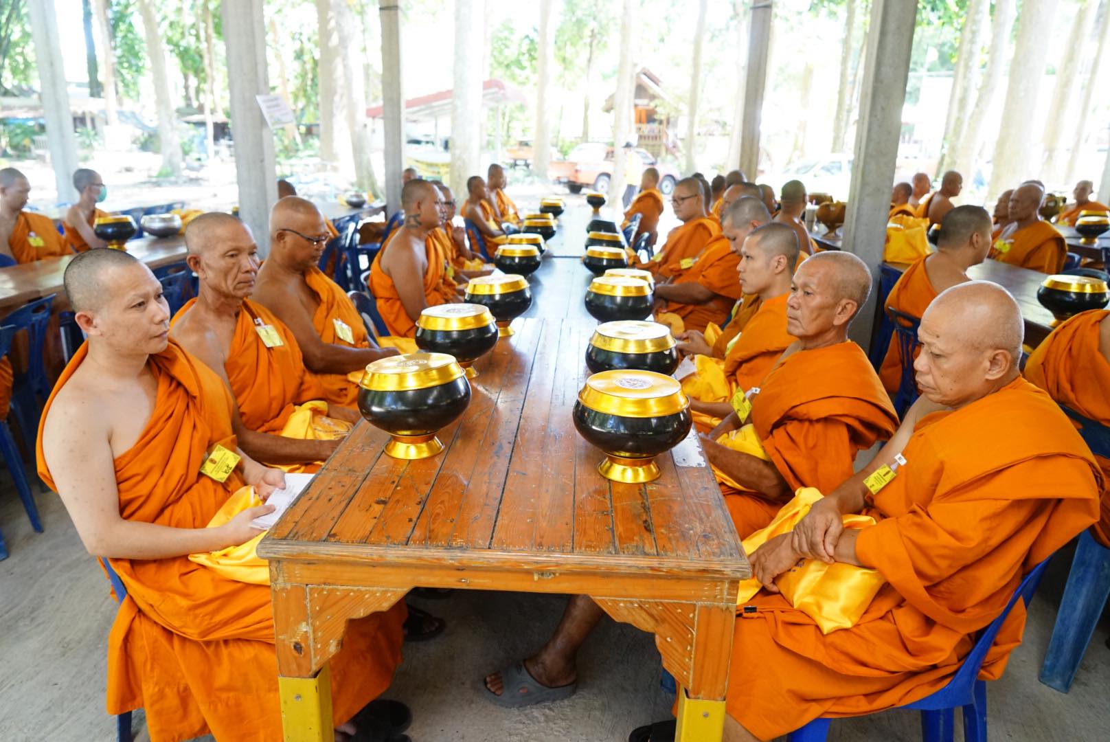 โครงการบรรพชาอุปสมบทถวายพระราชกุศล แด่พระบาทสมเด็จพระบรมชนกาธิเบศร มหาภูมิพลอดุลยเดชมหาราช บรมนาถบพิตร (รัชกาลที่ 9)