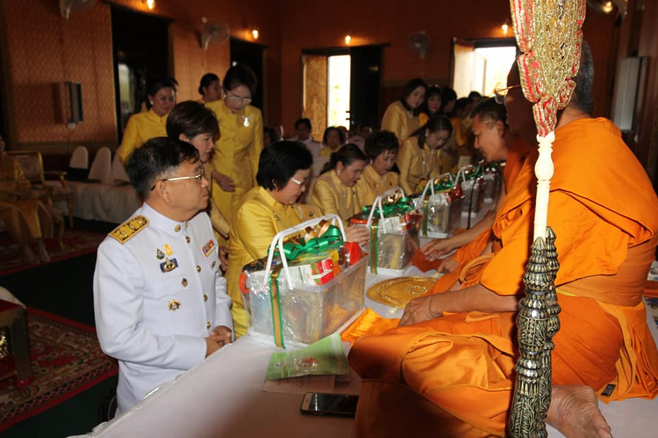 พิธีถวายผ้าพระกฐินพระราชทาน สมาคมสตรีนักธุรกิจและวิชาชีพแห่งประเทศไทย – กรุงเทพฯ ในพระบรมราชินูปถัมภ์ ณ วัดบางกระเบา พระอารามหลวง ตำบลบางกระเบา อำเภอบ้านสร้าง จังหวัดปราจีนบุรี