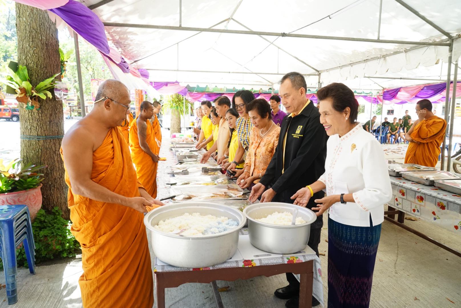 โครงการบรรพชาอุปสมบทถวายพระราชกุศล แด่พระบาทสมเด็จพระบรมชนกาธิเบศร มหาภูมิพลอดุลยเดชมหาราช บรมนาถบพิตร (รัชกาลที่ 9)