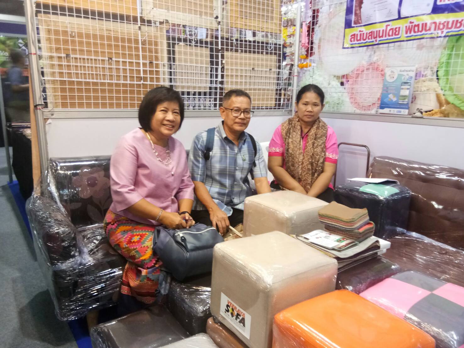 พัฒนาการจังหวัดปราจีนบุรี เยี่ยมชม สร้างขวัญกำลังใจแก่ผู้ผลิต ปู้ประกอบการ OTOP ในงาน OTOP CITY 2019
