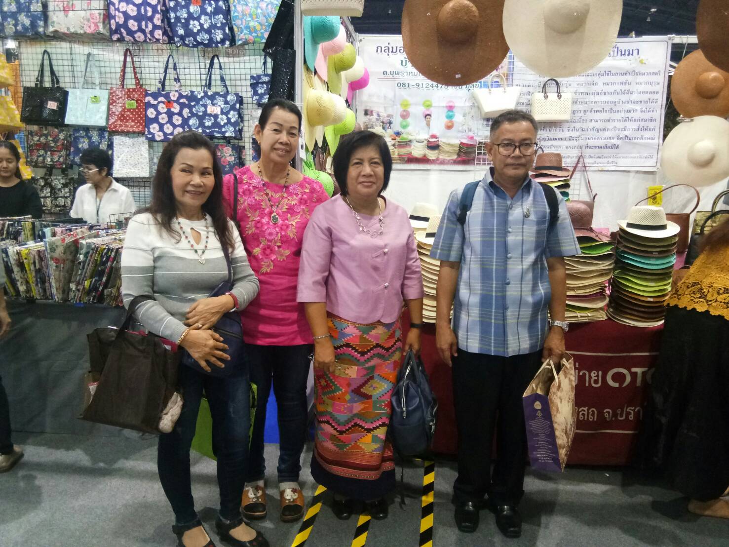 พัฒนาการจังหวัดปราจีนบุรี เยี่ยมชม สร้างขวัญกำลังใจแก่ผู้ผลิต ปู้ประกอบการ OTOP ในงาน OTOP CITY 2019