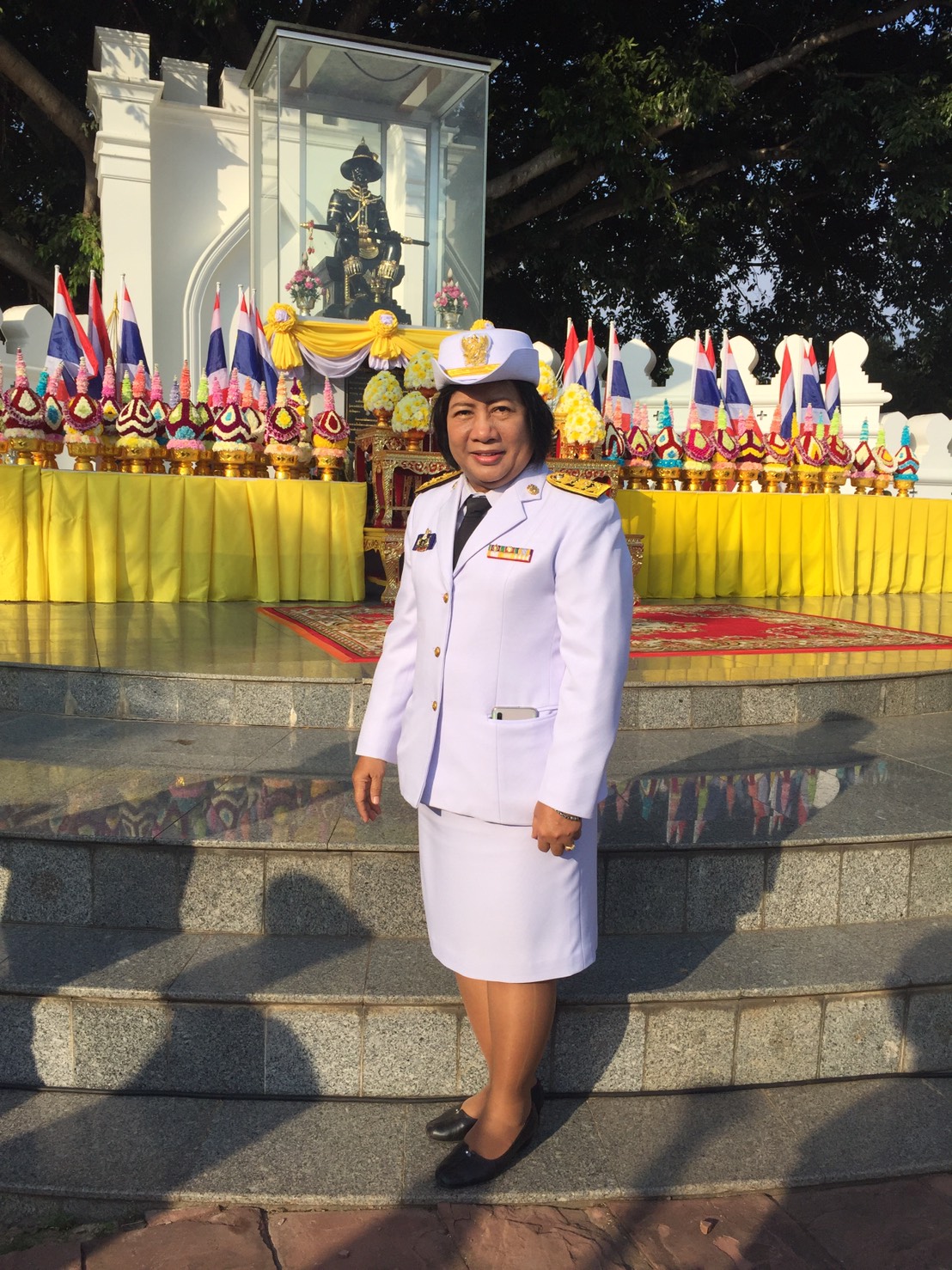 พิธีถวายราชสักการะพระบรมราชานุสาวรีย์สมเด็จพระเจ้าตากสินมหาราช