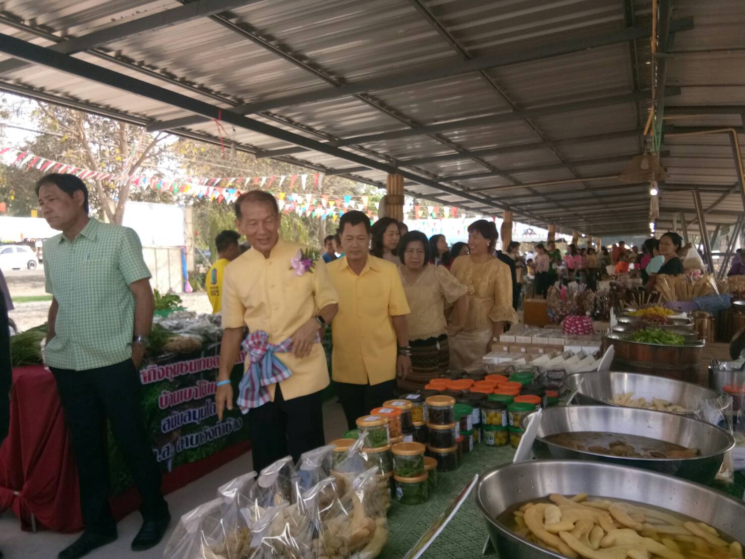 พิธีเปิดโครงการ “เปลี่ยนชุมชน เป็นห้องประชุมที่ราชพัสดุ” ณ ชุมชนบ้านทุ่งแฝก (ปจ 613) ตำบลกบินทร์ อำเภอกบินทร์บุรี จังหวัดปราจีนบุรี