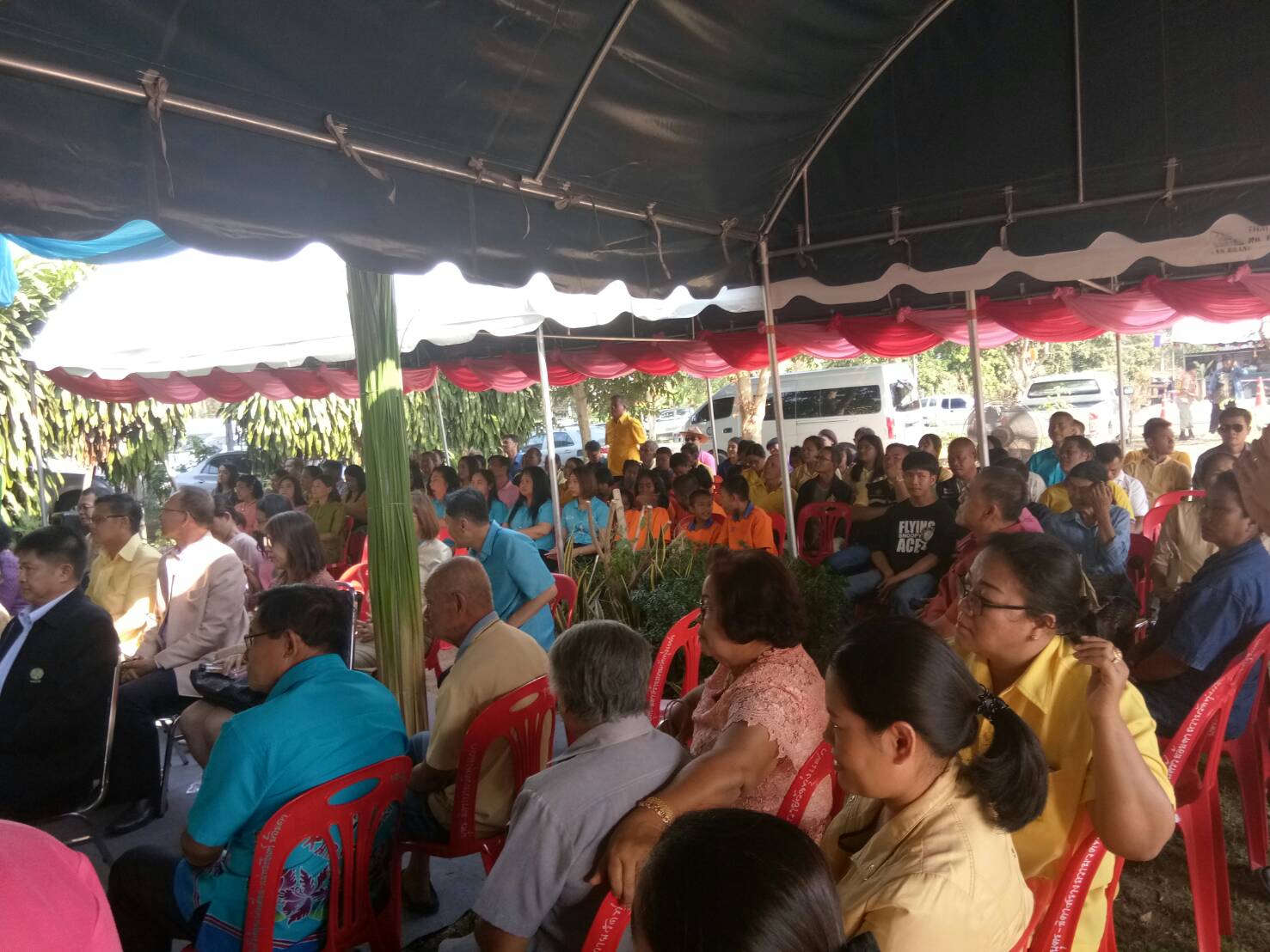 พิธีเปิดโครงการ “เปลี่ยนชุมชน เป็นห้องประชุมที่ราชพัสดุ” ณ ชุมชนบ้านทุ่งแฝก (ปจ 613) ตำบลกบินทร์ อำเภอกบินทร์บุรี จังหวัดปราจีนบุรี