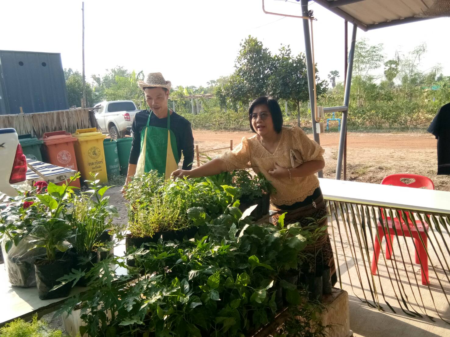 พิธีเปิดโครงการ “เปลี่ยนชุมชน เป็นห้องประชุมที่ราชพัสดุ” ณ ชุมชนบ้านทุ่งแฝก (ปจ 613) ตำบลกบินทร์ อำเภอกบินทร์บุรี จังหวัดปราจีนบุรี