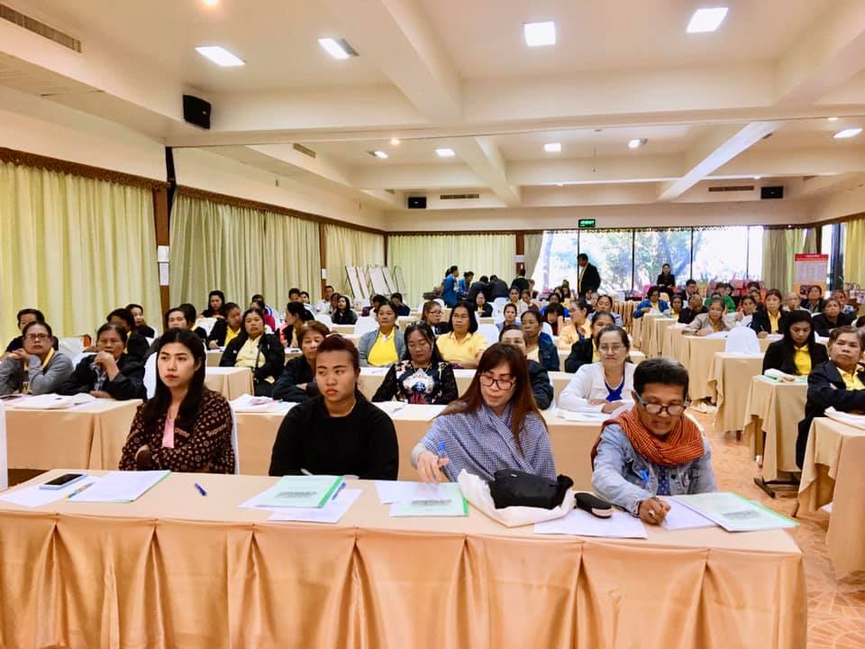 พิธีเปิดโครงการเสริมทักษะอาชีพสตรีเพื่อการบริหารจัดการหนี้ กิจกรรมที่ 1  ประชุมเสริมทักษะอาชีพสตรีเพื่อการบริหารจัดการหนี้