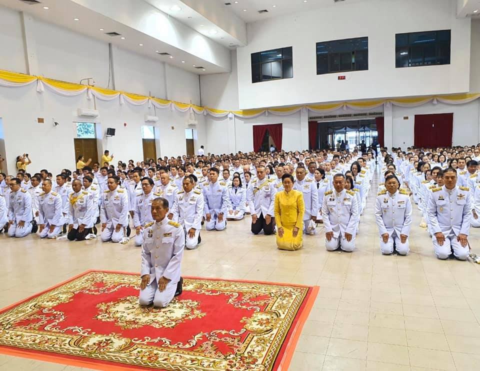 พิธีถวายพานพุ่มดอกไม้และถวายบังคม : กิจกรรมเนื่องในวันพ่อแห่งชาติ ๕ ธันวาคม ๒๕๖๒