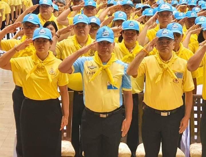 พิธีถวายราชสักการะเบื้องหน้าพระบรมฉายาลักษณ์พระบาทสมเด็จพระเจ้าอยู่หัวช่วงพระราชพิธีเสด็จพระราชดำเนินเลียบพระนครโดยขบวนพยุหยาตราทางชลมารค เนื่องในพระราชพิธีบรมราชาภิเษก พุทธศักราช 2562