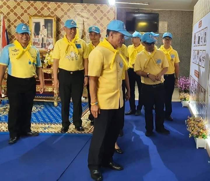 พิธีถวายราชสักการะเบื้องหน้าพระบรมฉายาลักษณ์พระบาทสมเด็จพระเจ้าอยู่หัวช่วงพระราชพิธีเสด็จพระราชดำเนินเลียบพระนครโดยขบวนพยุหยาตราทางชลมารค เนื่องในพระราชพิธีบรมราชาภิเษก พุทธศักราช 2562