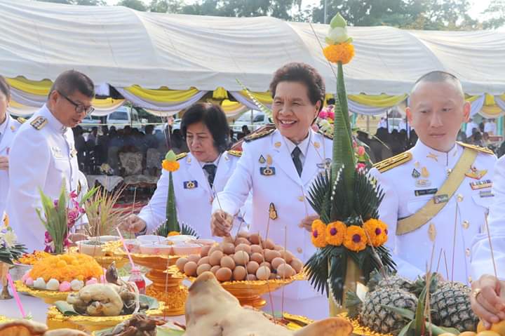 พิธีถวายราชสักการะพระบรมราชานุสาวรีย์สมเด็จพระเจ้าตากสินมหาราช