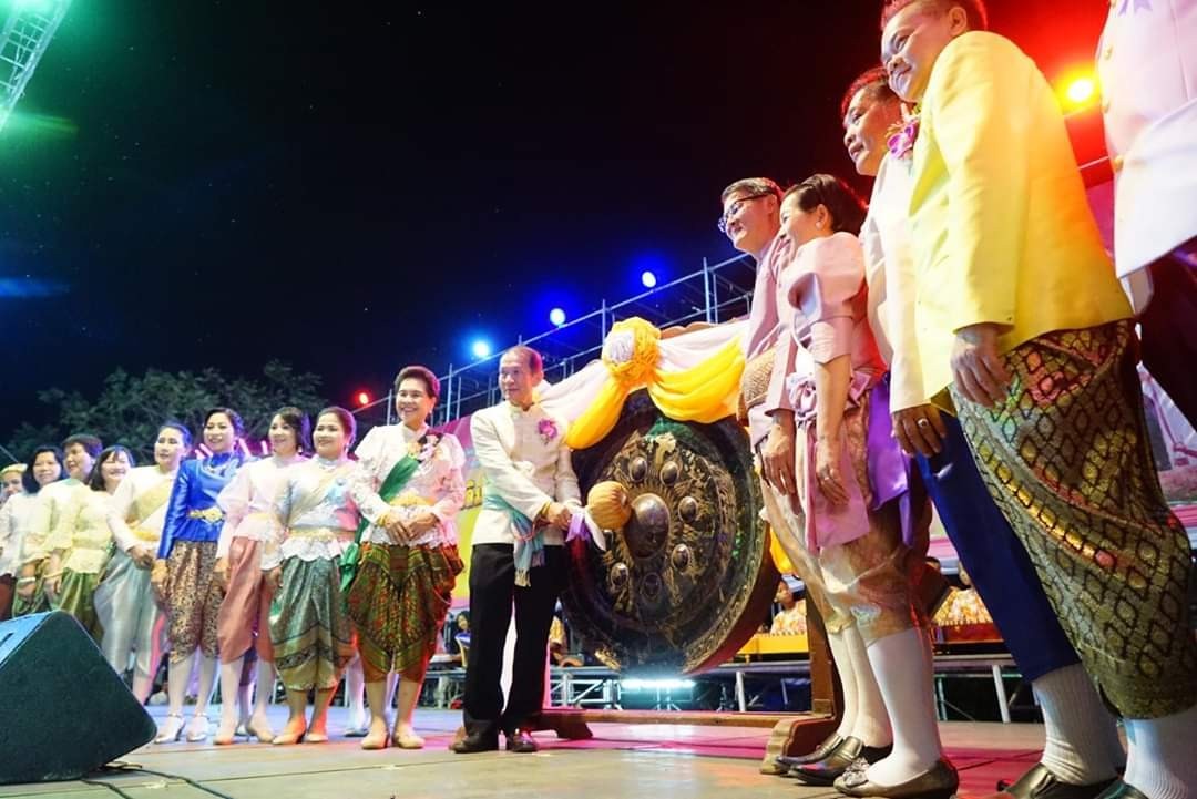 พิธีเปิดงาน “เฉลิมฉลอง 111 ปี ลายพระหัตถ์” ณ โบราณสถานลายพระหัตถ์ ตำบลหนองโพรง อำเภอศรีมหาโพธิ