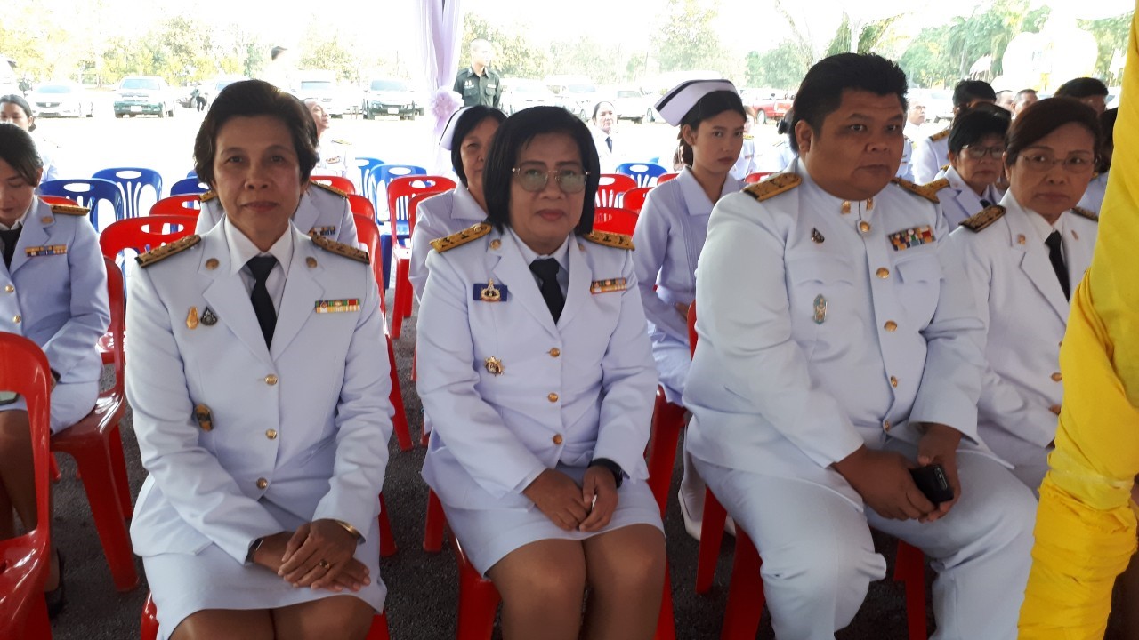 พิธีทำบุญตักบาตรพระสงฆ์สามเณร จำนวน ๘๙ รูป : กิจกรรมเนื่องในวันพ่อแห่งชาติ ๕ ธันวาคม ๒๕๖๒