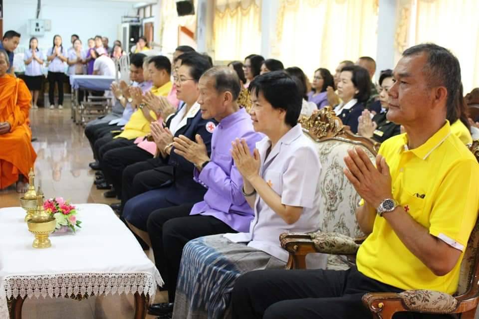 พิธีเปิดโครงการรถคลินิกจักษุเคลื่อนที่สภากาชาดไทยในสมเด็จพระเทพรัตนราชสุดาฯ สยามบรมราชกุมารี