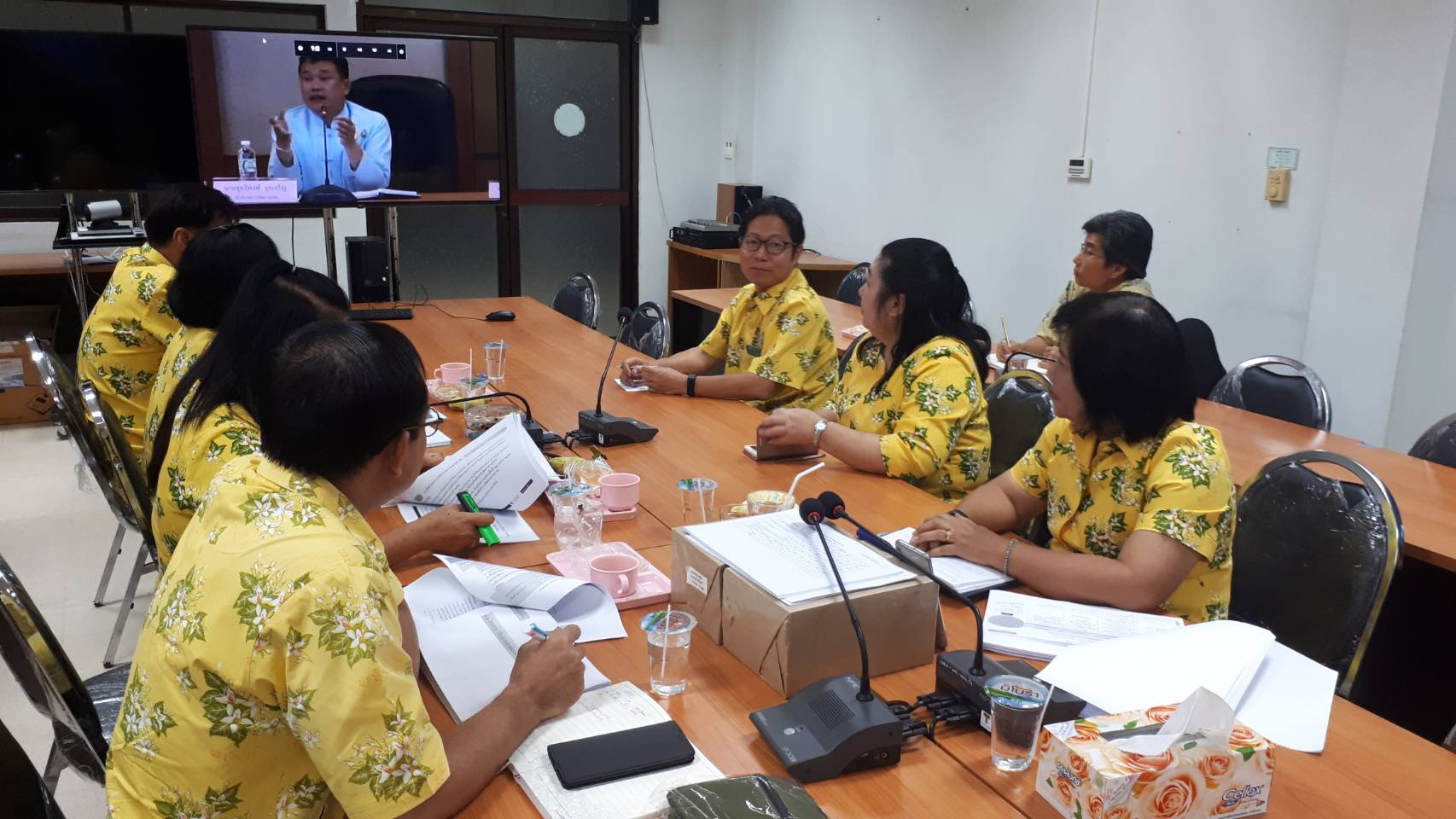 การประชุมกรมการพัฒนาชุมชน ครั้งที่ 1/2563 ผ่านระบบ TV พช. ณ ห้องประชุม 3001 ชั้น 3 กรมการพัฒนาชุมชน