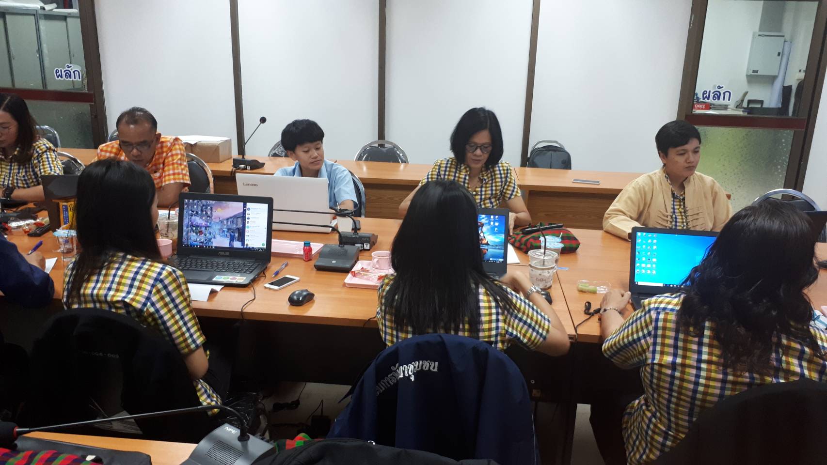 การฝึกอบรมการจัดทำคลิปวิดีโอเพื่อการประชาสัมพันธ์ภารกิจของกรมการพัฒนาชุมชนผ่านระบบ Video Conference