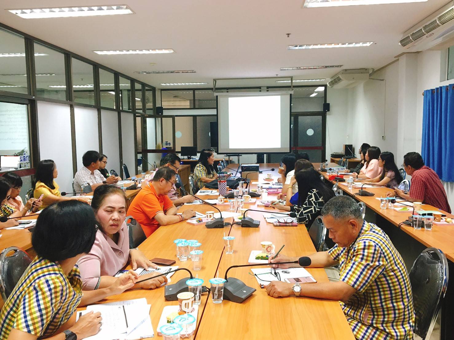 การประชุมเชิงปฏิบัติการคณะทำงานขับเคลื่อนการพัฒนาเศรษฐกิจฐานรากและประชารัฐจังหวัดปราจีนบุรี ตามโครงการประชุมกลไกขับเคลื่อนการพัฒนาเศรษฐกิจฐานรากและประชารัฐระดับจังหวัด  ครั้งที่ 1/2563