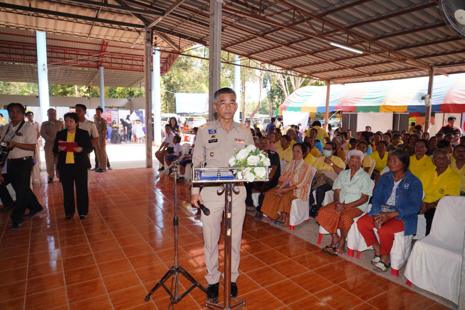 โครงการหน่วยบำบัดทุกข์ บำรุงสุข สร้างรอยยิ้มให้ประชาชน จังหวัดปราจีนบุรี ครั้งที่ 2/2563  ณ  วัดทุ่งวิจิตร หมู่ที่ 10 ตำบลสะพานหิน อำเภอนาดี จังหวัดปราจีนบุรี
