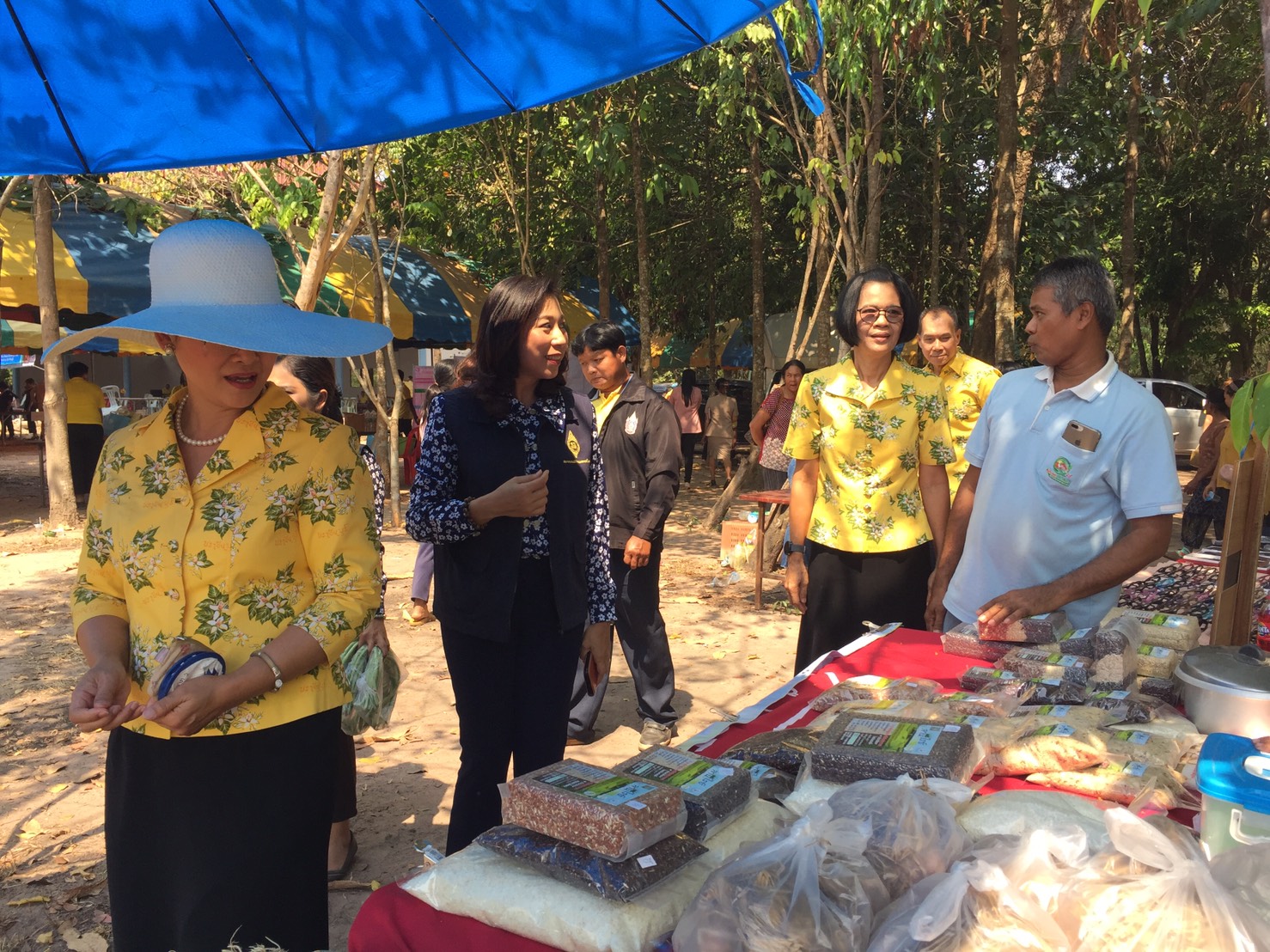โครงการหน่วยบำบัดทุกข์ บำรุงสุข สร้างรอยยิ้มให้ประชาชน จังหวัดปราจีนบุรี ครั้งที่ 2/2563  ณ  วัดทุ่งวิจิตร หมู่ที่ 10 ตำบลสะพานหิน อำเภอนาดี จังหวัดปราจีนบุรี