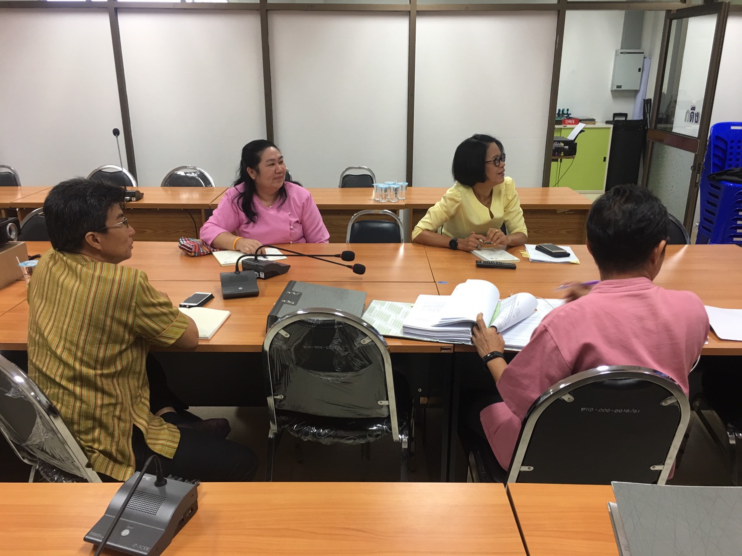 ประชุมกรมการพัฒนาชุมชน ครั้งที่ 2/2563 ณ ห้องประชุม 5001 ชั้น 5 กรมการพัฒนาชุมชน ผ่านระบบทีวี พช.