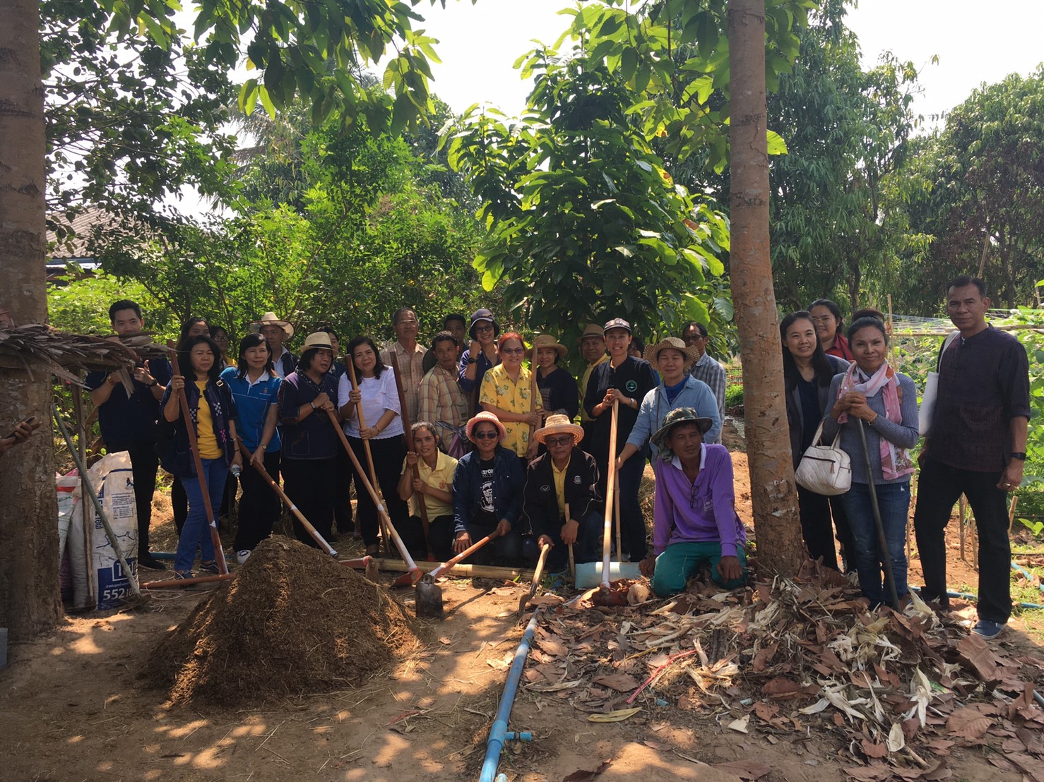 โครงการ “เอามื้อสามัคคี สวนสัมมาชีพรวมใจ”
