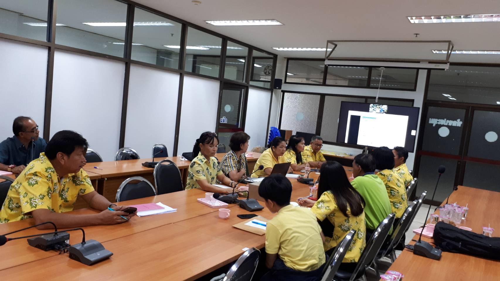 การประชุมชี้แจงและสร้างความเข้าใจเกี่ยวกับระบบการรายงานบนมือถือผ่านระบบ Online Real Time ผ่านระบบ TV Conference