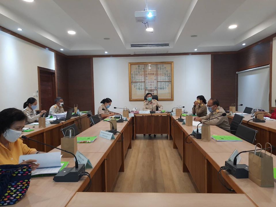 การประชุมคณะอนุกรรมการบริหารกองทุนพัฒนาบทบาทสตรีระดับจังหวัด จังหวัดปราจีนบุรี ครั้งที่ 4/2563