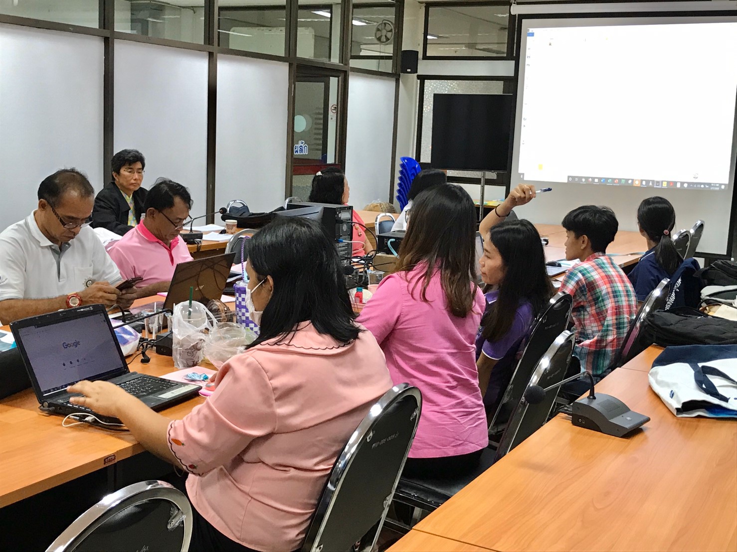 การฝึกอบรมขยายผลการใช้งานระบบบริหารจัดการข้อมูลเพื่อการพัฒนาชุมชนและจัดทำระบบการวิเคราะห์ข้อมูลตามความต้องการของผู้ใช้ประจำปี 2562