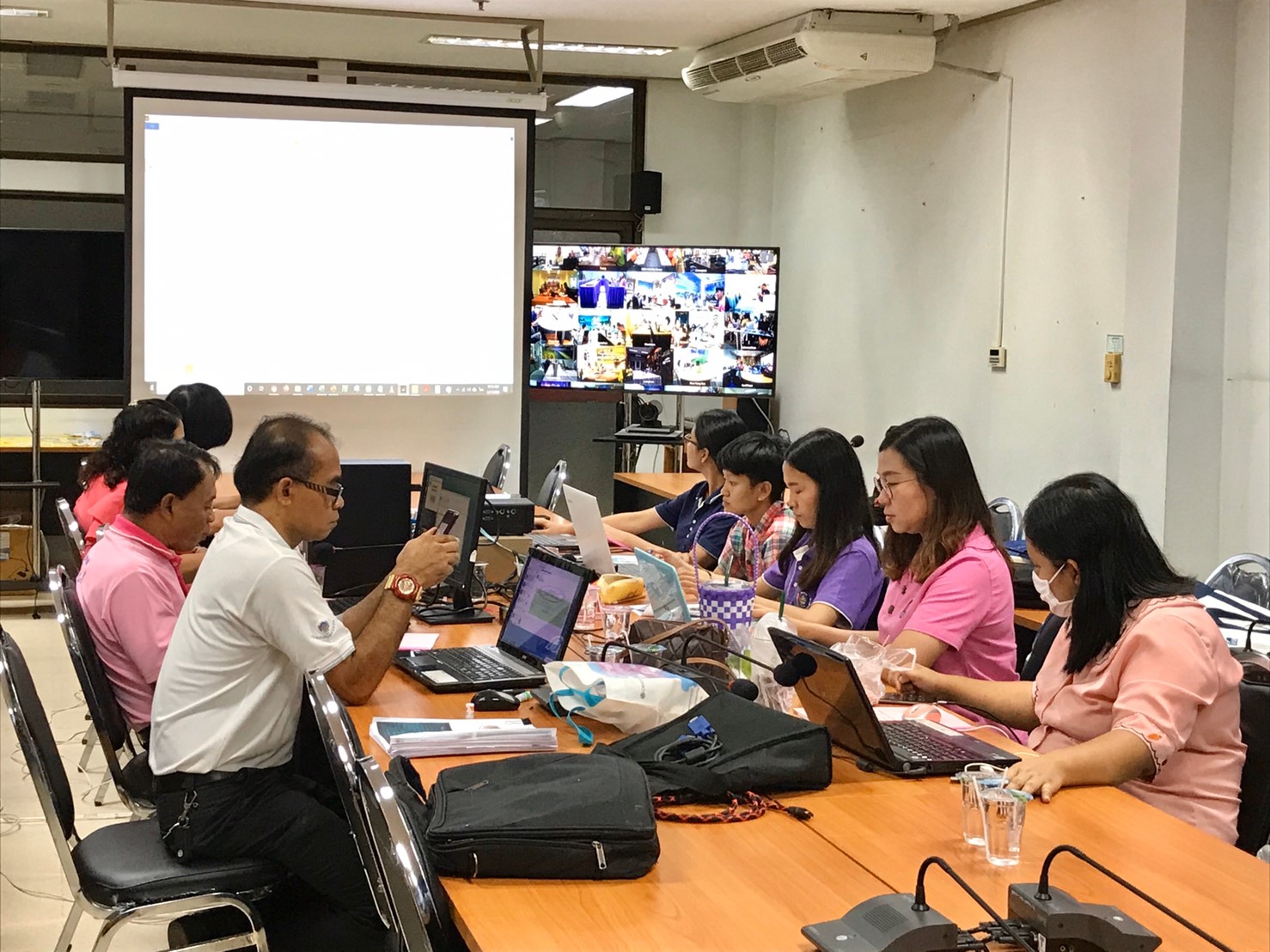 การฝึกอบรมขยายผลการใช้งานระบบบริหารจัดการข้อมูลเพื่อการพัฒนาชุมชนและจัดทำระบบการวิเคราะห์ข้อมูลตามความต้องการของผู้ใช้ประจำปี 2562